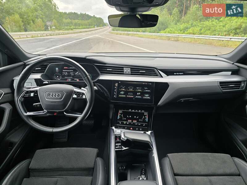 Позашляховик / Кросовер Audi e-tron Sportback 2020 в Ковелі