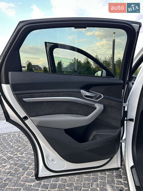 Внедорожник / Кроссовер Audi e-tron Sportback 2020 в Днепре фото 54 Внедорожник / Кроссовер Audi e-tron Sportback 2020 в Днепре
