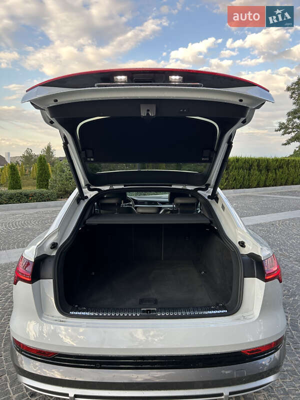 Внедорожник / Кроссовер Audi e-tron Sportback 2020 в Днепре фото 58 Внедорожник / Кроссовер Audi e-tron Sportback 2020 в Днепре