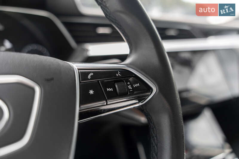 Внедорожник / Кроссовер Audi e-tron Sportback 2022 в Львове