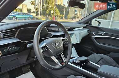 Внедорожник / Кроссовер Audi e-tron Sportback 2022 в 