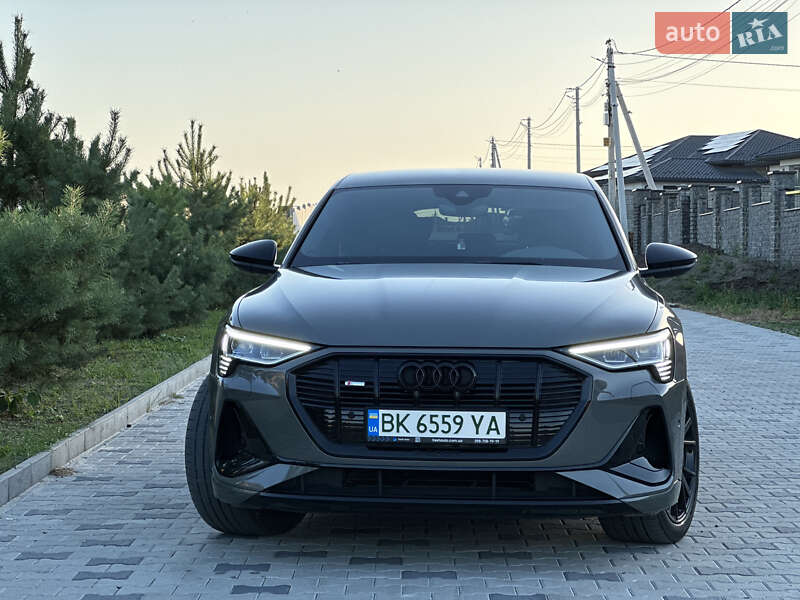 Внедорожник / Кроссовер Audi e-tron Sportback 2022 в Ровно фото 4 Внедорожник / Кроссовер Audi e-tron Sportback 2022 в Ровно