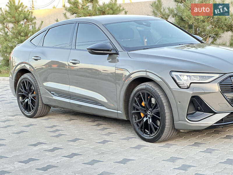Внедорожник / Кроссовер Audi e-tron Sportback 2022 в Ровно фото 8 Внедорожник / Кроссовер Audi e-tron Sportback 2022 в Ровно
