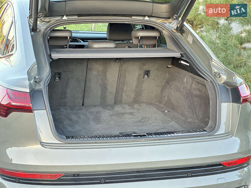 Внедорожник / Кроссовер Audi e-tron Sportback 2022 в Ровно фото 24 Внедорожник / Кроссовер Audi e-tron Sportback 2022 в Ровно