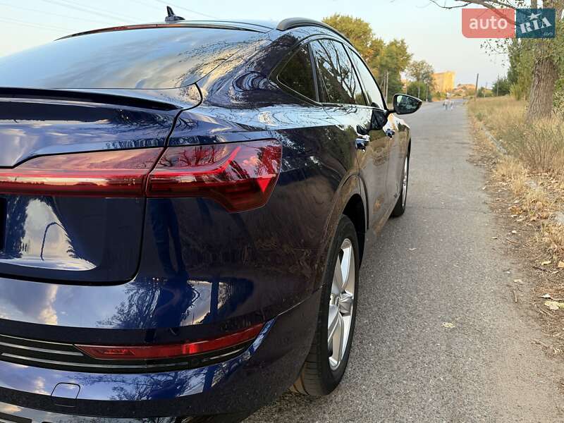 Внедорожник / Кроссовер Audi e-tron Sportback 2020 в Белгороде-Днестровском