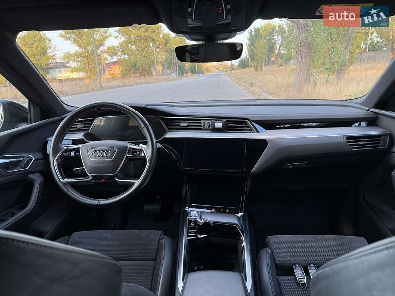 Внедорожник / Кроссовер Audi e-tron Sportback 2020 в Белгороде-Днестровском