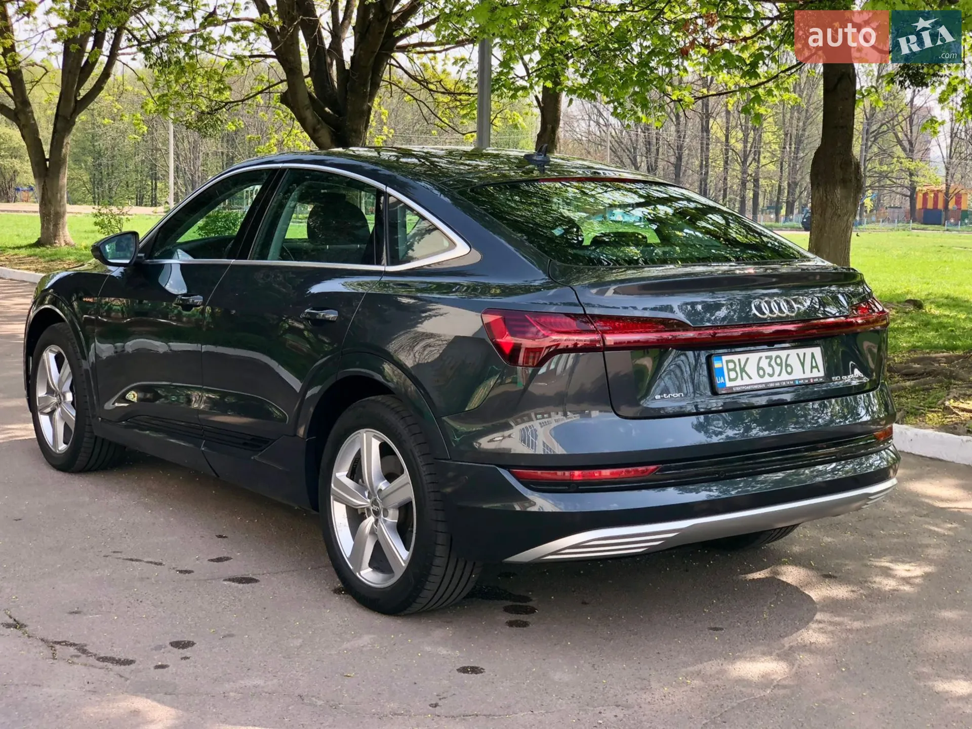 2020 Audi e-tron Sportback - мініатюра 2