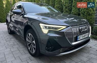 Позашляховик / Кросовер Audi e-tron Sportback 2021 в Києві