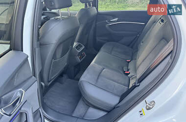Внедорожник / Кроссовер Audi e-tron Sportback 2022 в 
