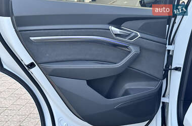 Внедорожник / Кроссовер Audi e-tron Sportback 2022 в 
