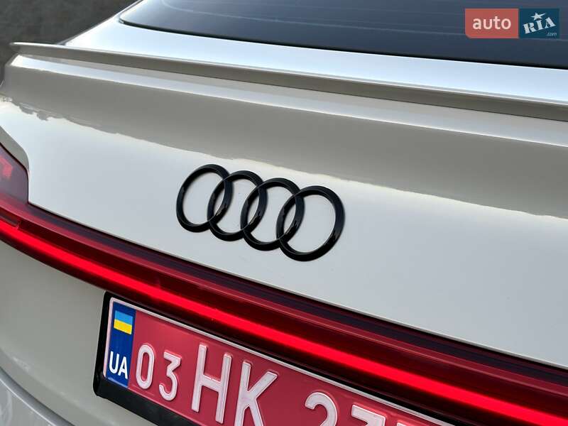 Внедорожник / Кроссовер Audi e-tron Sportback 2022 в Киеве