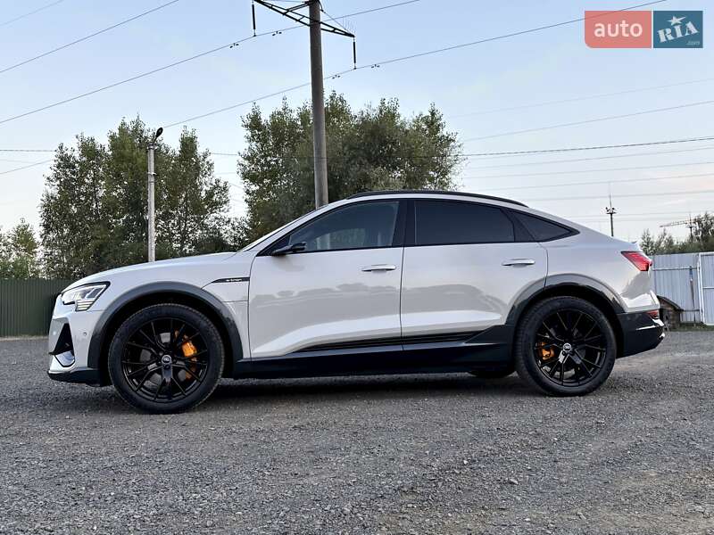 Внедорожник / Кроссовер Audi e-tron Sportback 2022 в Киеве