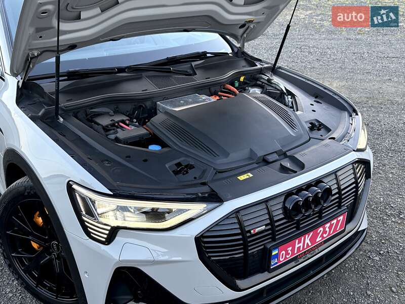 Внедорожник / Кроссовер Audi e-tron Sportback 2022 в Киеве