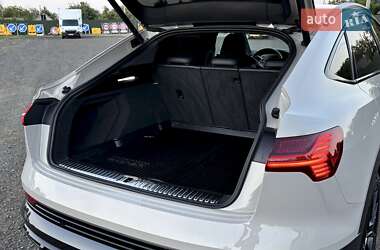 Внедорожник / Кроссовер Audi e-tron Sportback 2022 в 
