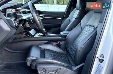 Внедорожник / Кроссовер Audi e-tron Sportback 2022 в 