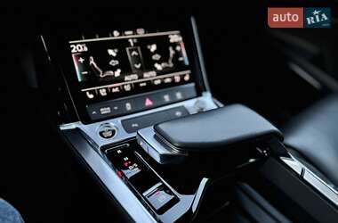 Внедорожник / Кроссовер Audi e-tron Sportback 2021 в 