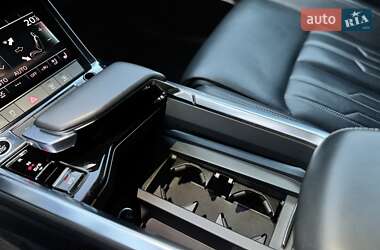 Внедорожник / Кроссовер Audi e-tron Sportback 2021 в 
