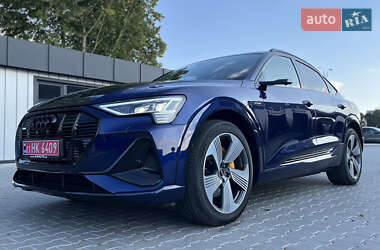 Позашляховик / Кросовер Audi e-tron Sportback 2020 в Володимирі