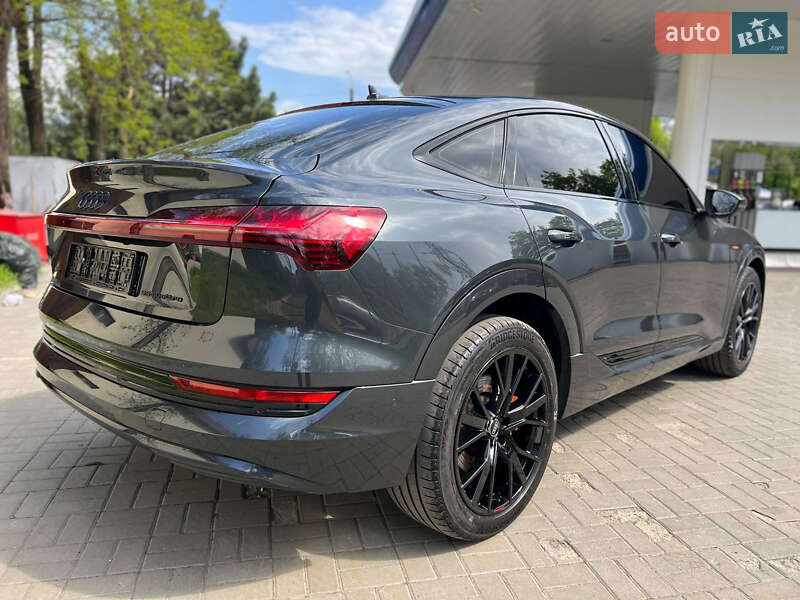 Внедорожник / Кроссовер Audi e-tron Sportback 2022 в Днепре