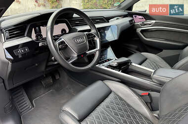 Внедорожник / Кроссовер Audi e-tron Sportback 2021 в 