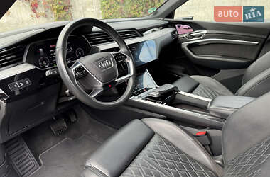 Внедорожник / Кроссовер Audi e-tron Sportback 2021 в 