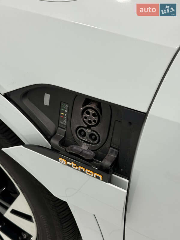 Позашляховик / Кросовер Audi e-tron Sportback 2022 в Одесі