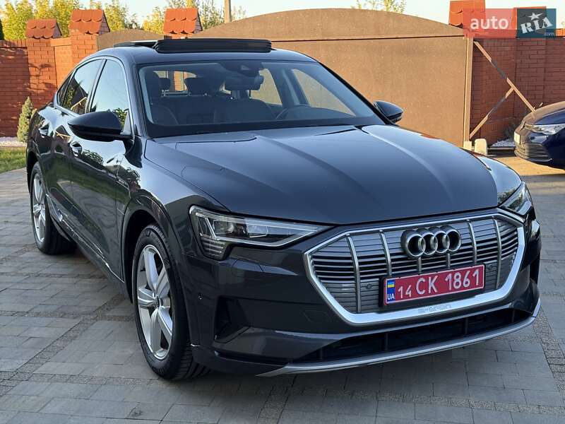 Внедорожник / Кроссовер Audi e-tron Sportback 2020 в 