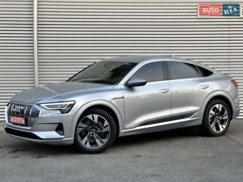 Внедорожник / Кроссовер Audi e-tron Sportback 2021 в Ровно