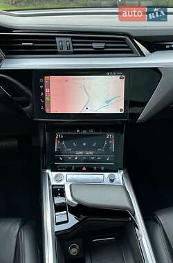 Внедорожник / Кроссовер Audi e-tron Sportback 2020 в 