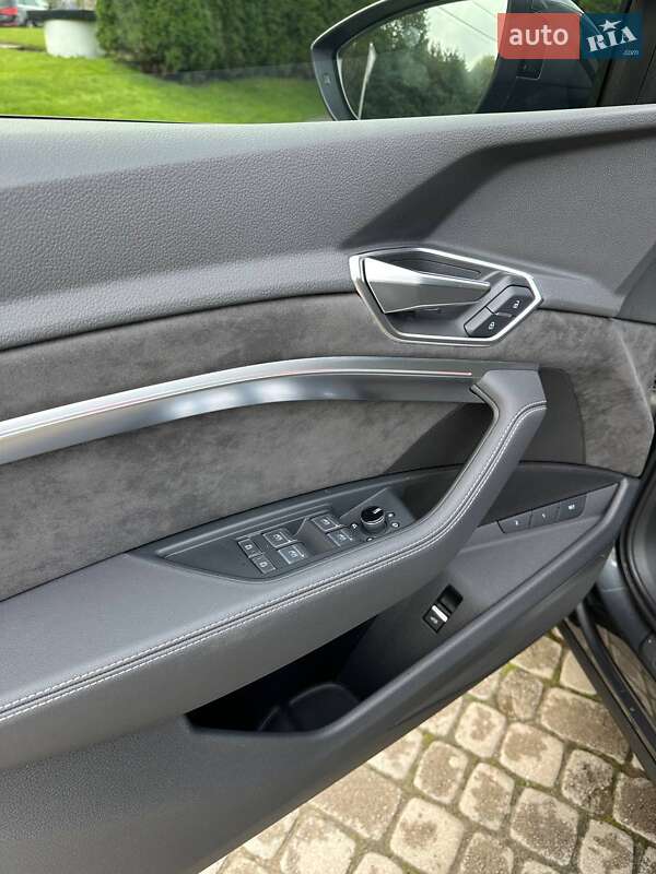 Позашляховик / Кросовер Audi e-tron Sportback 2020 в Львові фото 17 Позашляховик / Кросовер Audi e-tron Sportback 2020 в Львові