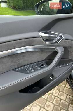 Внедорожник / Кроссовер Audi e-tron Sportback 2020 в 