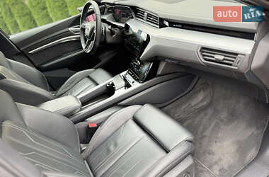 Внедорожник / Кроссовер Audi e-tron Sportback 2023 в 