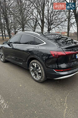 Внедорожник / Кроссовер Audi e-tron Sportback 2021 в 
