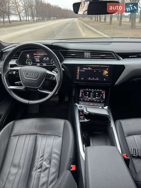 Позашляховик / Кросовер Audi e-tron Sportback 2021 в Сумах фото 6 Позашляховик / Кросовер Audi e-tron Sportback 2021 в Сумах