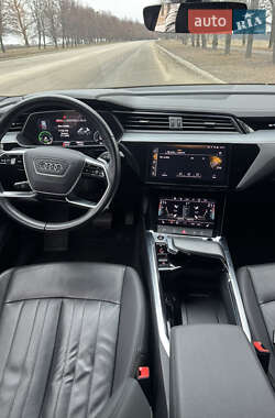 Внедорожник / Кроссовер Audi e-tron Sportback 2021 в 