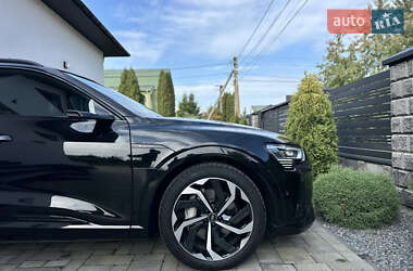 Внедорожник / Кроссовер Audi e-tron Sportback 2021 в 