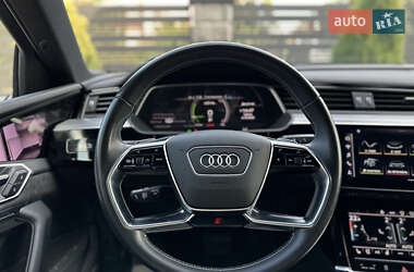 Внедорожник / Кроссовер Audi e-tron Sportback 2021 в 