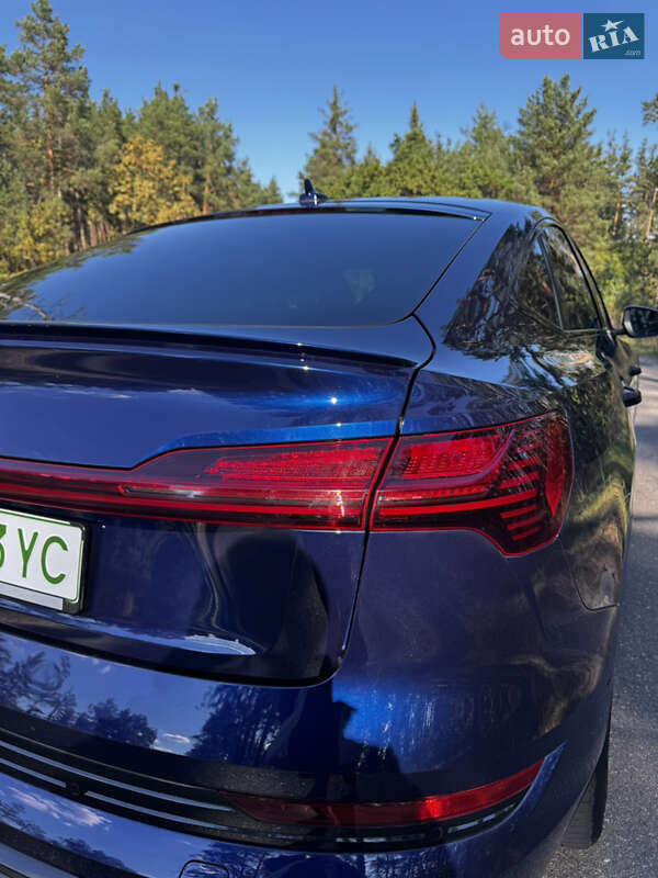 Позашляховик / Кросовер Audi e-tron Sportback 2021 в Києві фото 14 Позашляховик / Кросовер Audi e-tron Sportback 2021 в Києві
