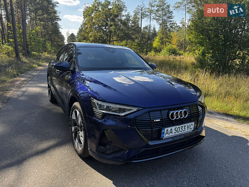 Позашляховик / Кросовер Audi e-tron Sportback 2021 в Києві фото 27 Позашляховик / Кросовер Audi e-tron Sportback 2021 в Києві