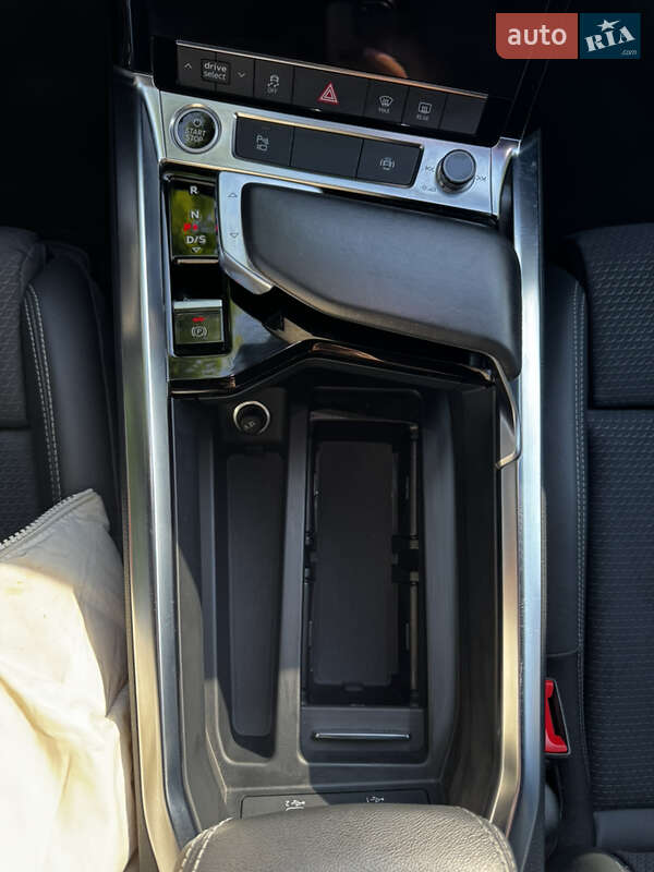 Позашляховик / Кросовер Audi e-tron Sportback 2021 в Києві фото 29 Позашляховик / Кросовер Audi e-tron Sportback 2021 в Києві
