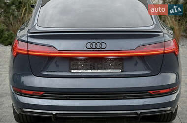 Внедорожник / Кроссовер Audi e-tron Sportback 2022 в 