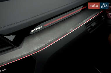 Внедорожник / Кроссовер Audi e-tron Sportback 2022 в 