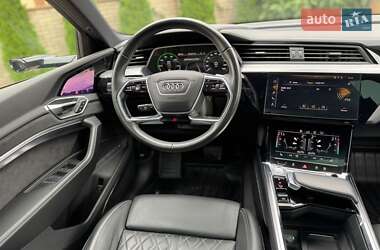 Внедорожник / Кроссовер Audi e-tron Sportback 2021 в 