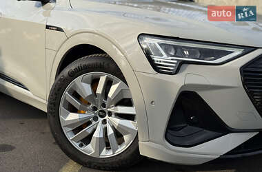 Внедорожник / Кроссовер Audi e-tron Sportback 2021 в 