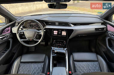 Внедорожник / Кроссовер Audi e-tron Sportback 2021 в 