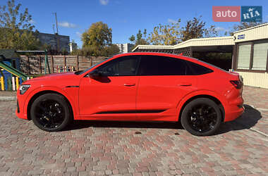 Внедорожник / Кроссовер Audi e-tron Sportback 2022 в 