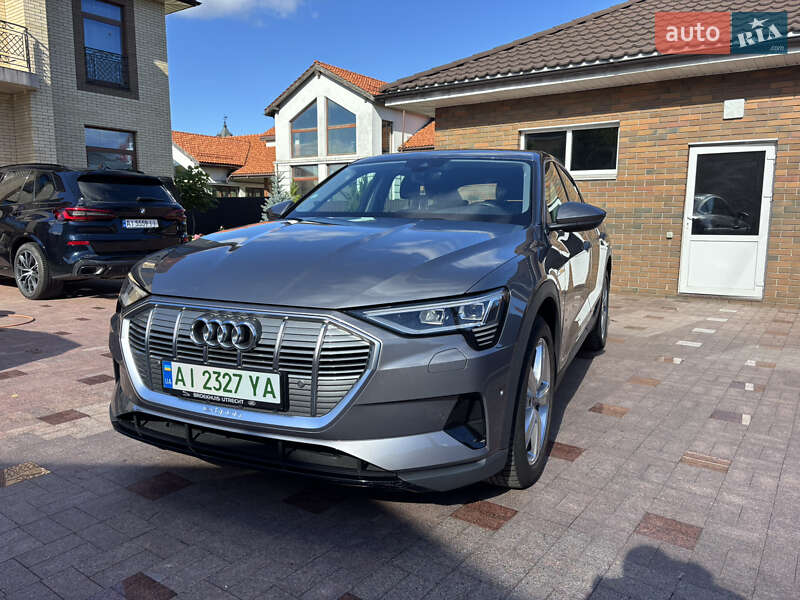 Внедорожник / Кроссовер Audi e-tron Sportback 2021 в Киеве
