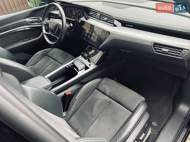 Позашляховик / Кросовер Audi e-tron Sportback 2020 в Луцьку
