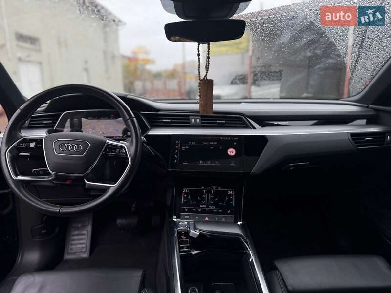 Позашляховик / Кросовер Audi e-tron Sportback 2019 в Івано-Франківську