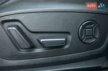 Внедорожник / Кроссовер Audi e-tron Sportback 2020 в 